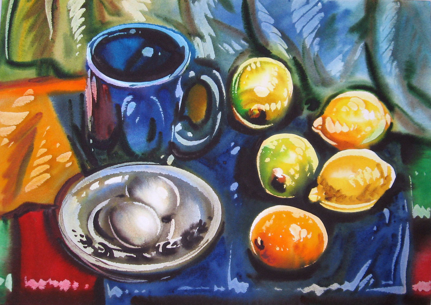 Синяя кружка и лимоны.